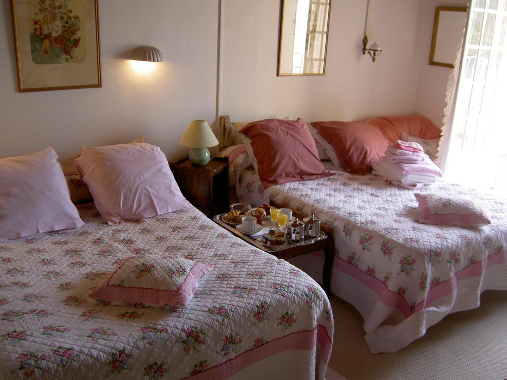 Auberge Du Lac Bauduen Quarto foto
