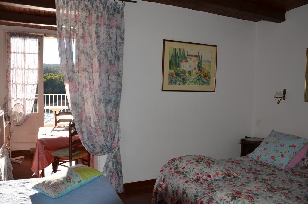 Auberge Du Lac Bauduen Quarto foto